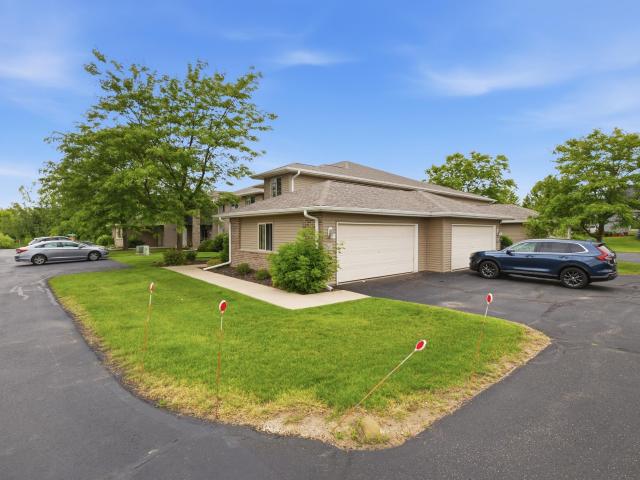 Condo for sale in Jackson, Wisconsin