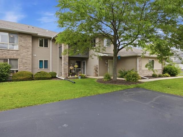 Condo for sale in Jackson, Wisconsin