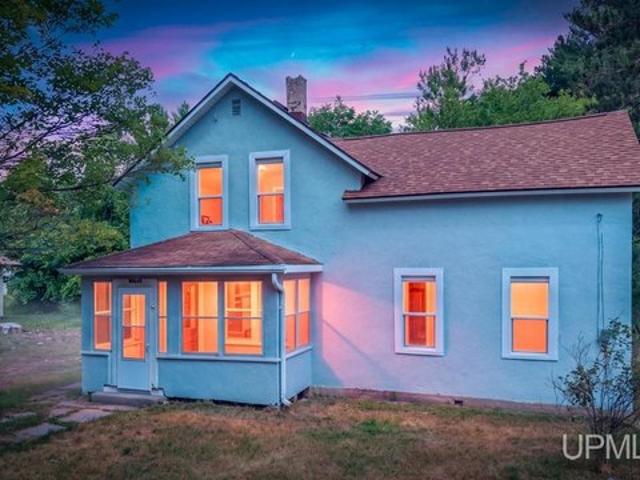 House for sale in Vulcan, Norway Township
