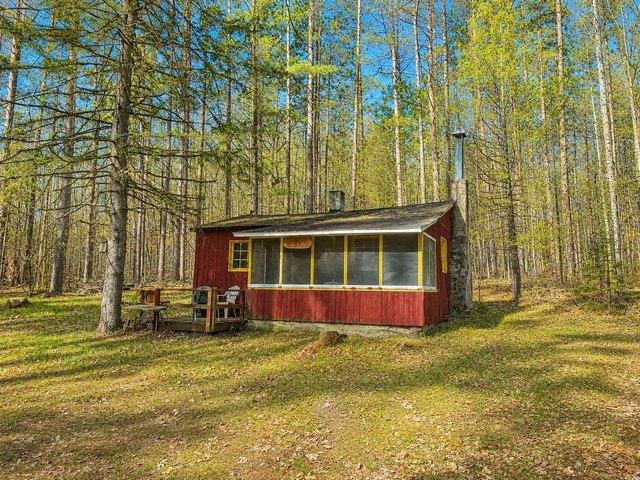 House for sale in Pembine, Wisconsin
