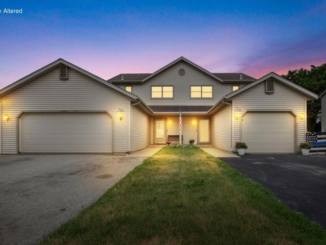 Condo for sale in Jackson, Wisconsin