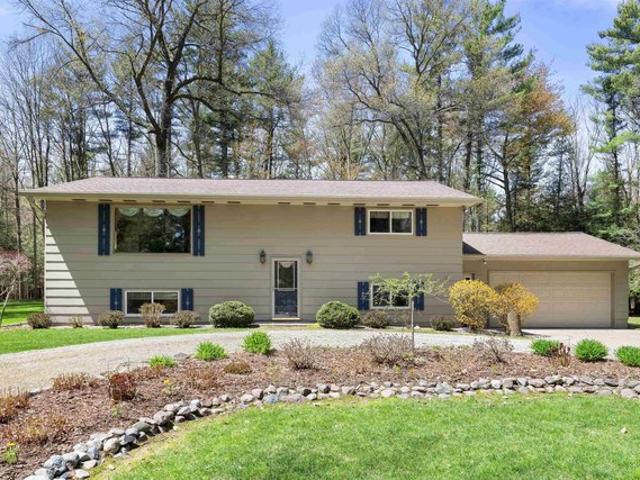 House for sale in Marinette, Wisconsin