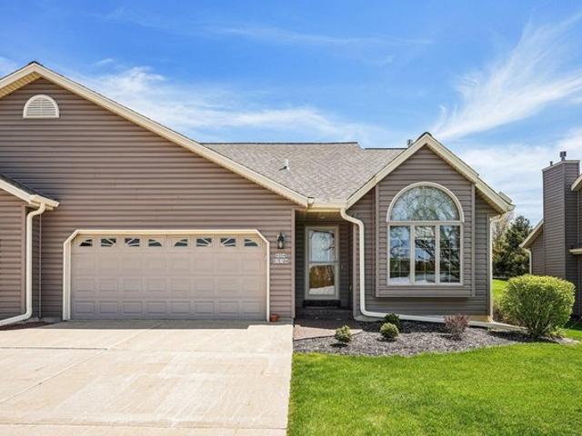 Condo for sale in Jackson, Wisconsin