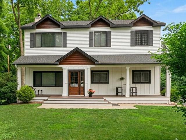 House for sale in Lake Geneva, Wisconsin