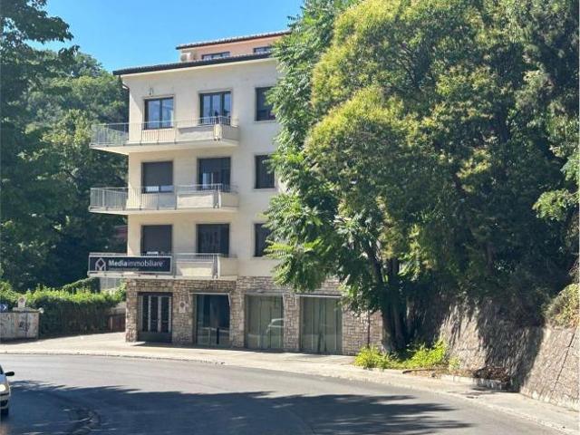 Ufficio in affitto a Madonna Alta, Cenerente