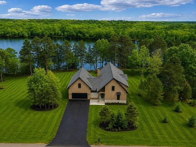 House for sale in Juneau, Wisconsin