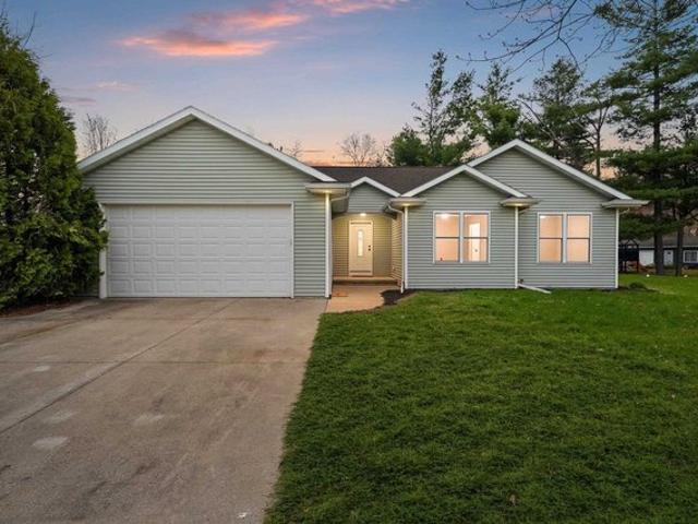 House for sale in Waupaca, Wisconsin