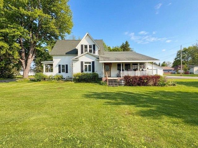 House for sale in Weyerhaeuser, Wisconsin