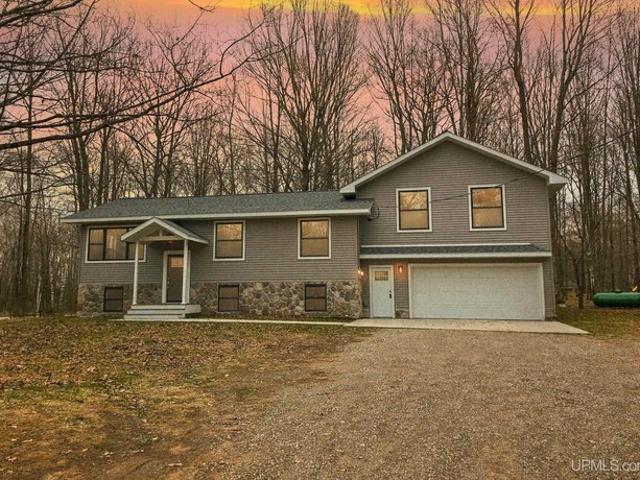 House for sale in Iron Mountain, Michigan