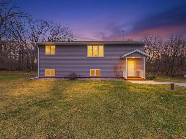 House for sale in Juneau, Wisconsin