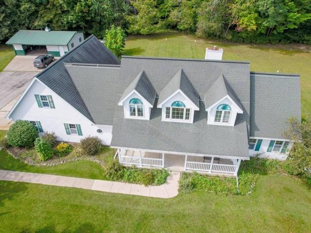 House for sale in Pulaski, Brown County