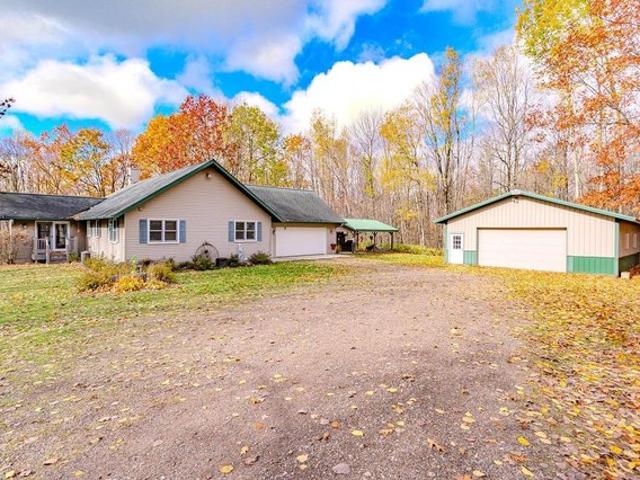House for sale in Irma, Town of Birch