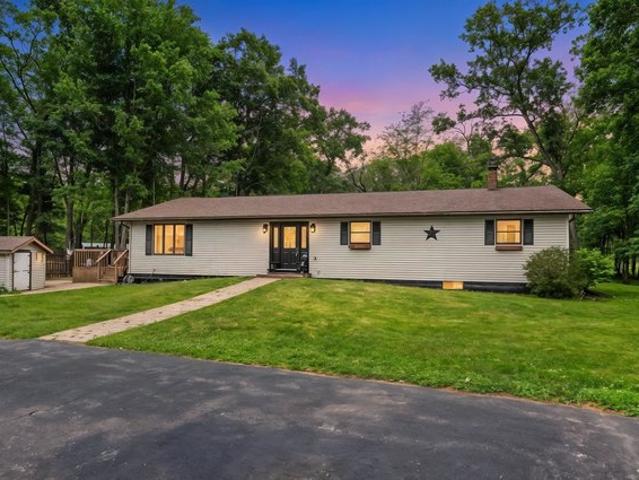 House for sale in Juneau, Wisconsin