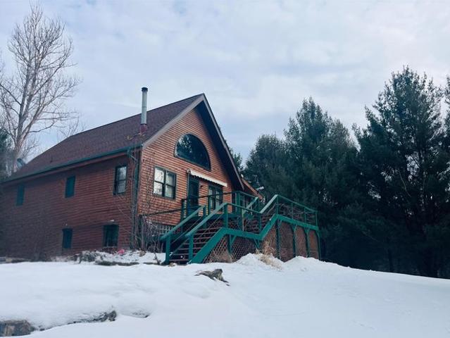 House for sale in Juneau, Wisconsin