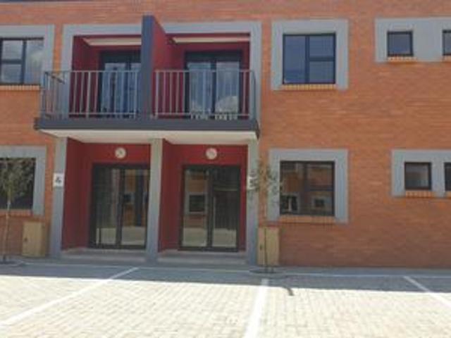Commercial for rent in Nellmapius, Gauteng