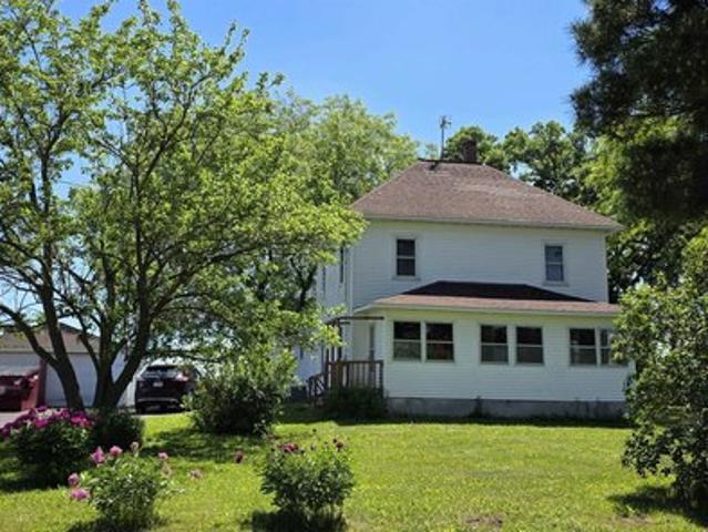 House for sale in Juneau, Wisconsin