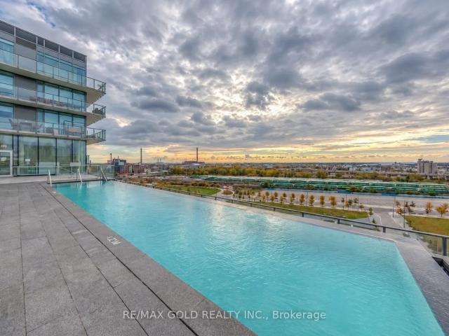 House for rent in Toronto Centre, Toronto