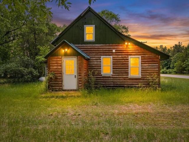 House for sale in Juneau, Wisconsin