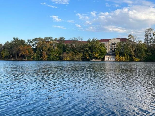 Condo for sale in Okauchee, Wisconsin
