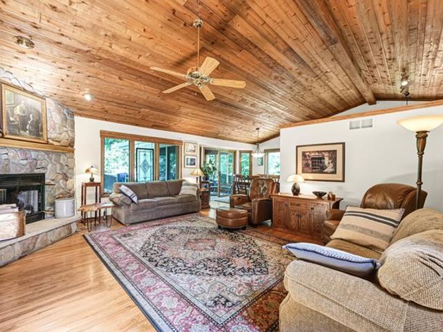 House for sale in Menomonee Falls, Waukesha County