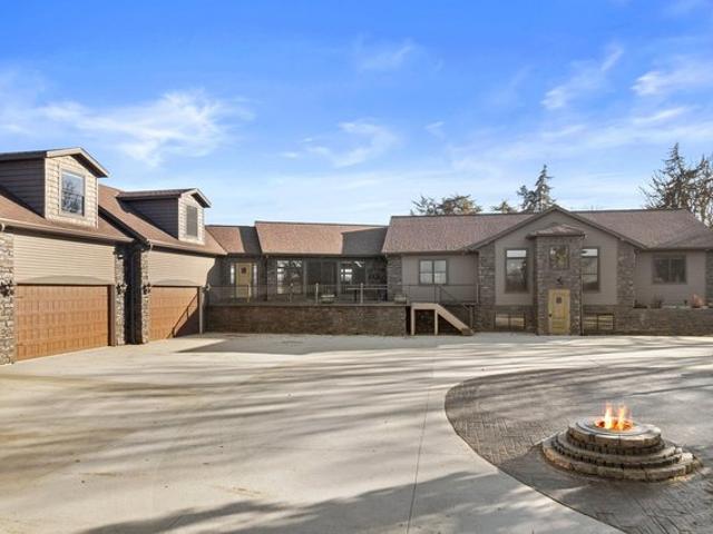 House for sale in Lake Mills, Wisconsin