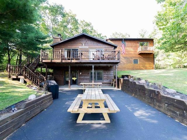 House for sale in Juneau, Wisconsin