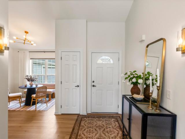 House for sale in Okauchee Lake, Waukesha County