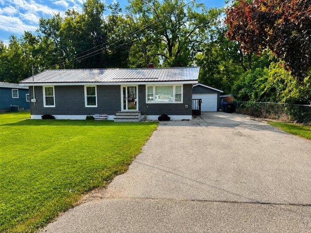 House for sale in Shiocton, Wisconsin