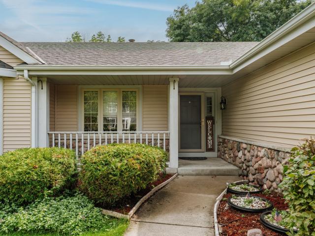 House for sale in Sussex, Waukesha County