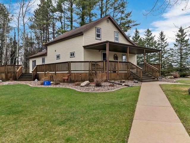 House for sale in Oconto Falls, Wisconsin