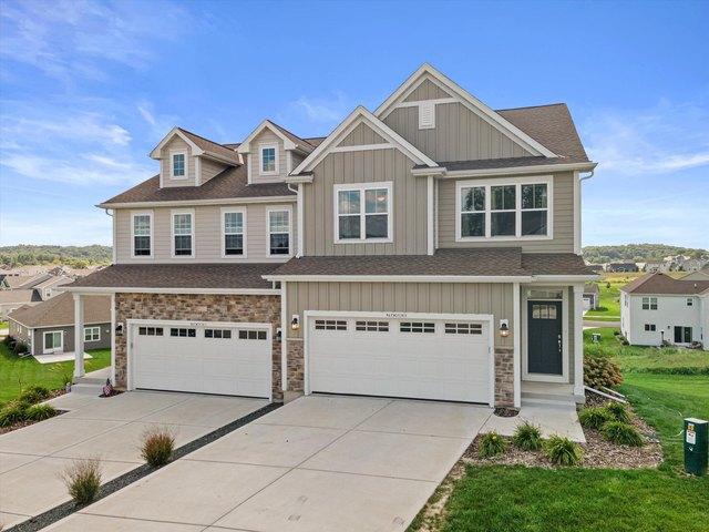 Condo for sale in Sussex, Waukesha County