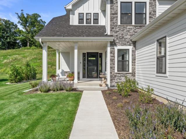 House for sale in Sussex, Waukesha County