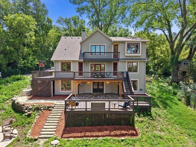 House for sale in Hartland, Wisconsin