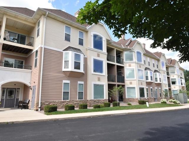 Condo for sale in Colgate, Wisconsin