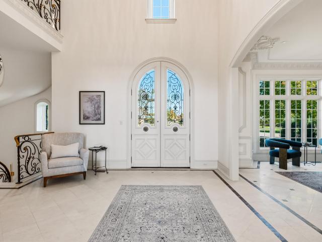 House for sale in Oconomowoc, Waukesha County