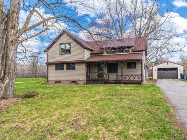 House for sale in Eland, Wisconsin