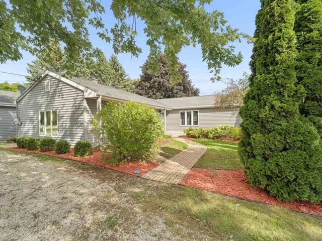 House for sale in Friendship, Adams County