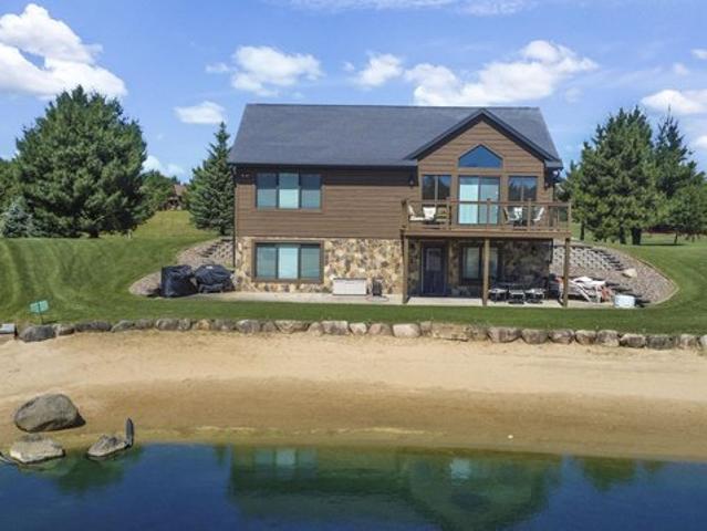 House for sale in Juneau, Wisconsin