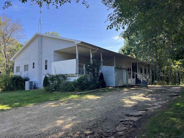 House for sale in Juneau, Wisconsin