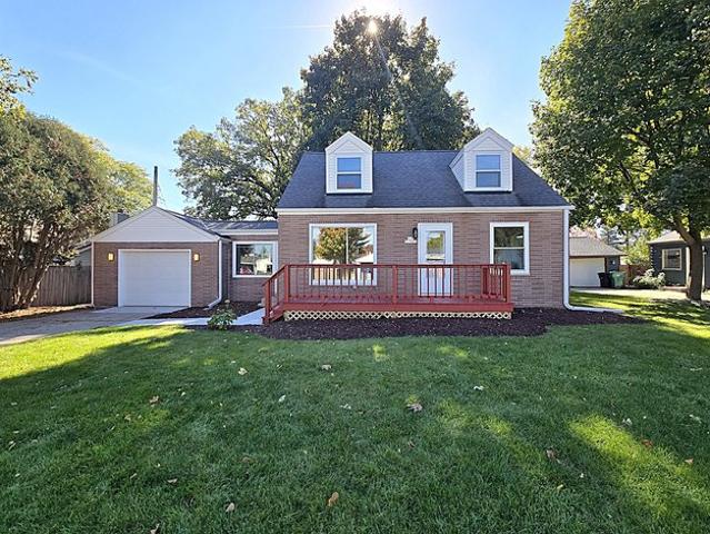 House for sale in Menomonee Falls, Waukesha County