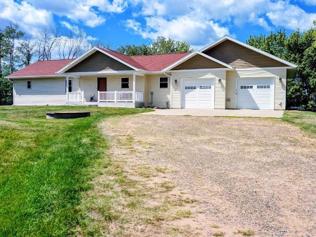 House for sale in Island Lake, Town of Big Bend