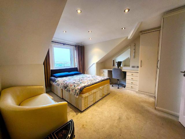 Apartment for rent in Stroud Green, Greater London