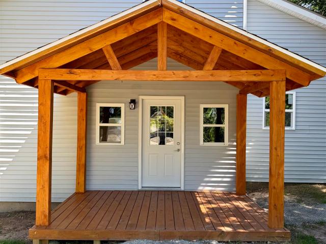 House for sale in Sweetheart City, Town of Middle Inlet