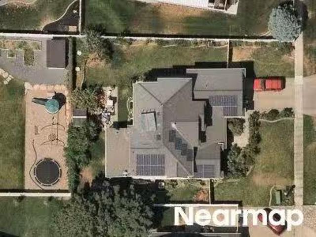 House for sale in Layton