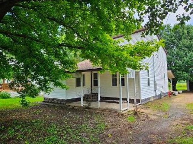 House for sale in Murphysboro