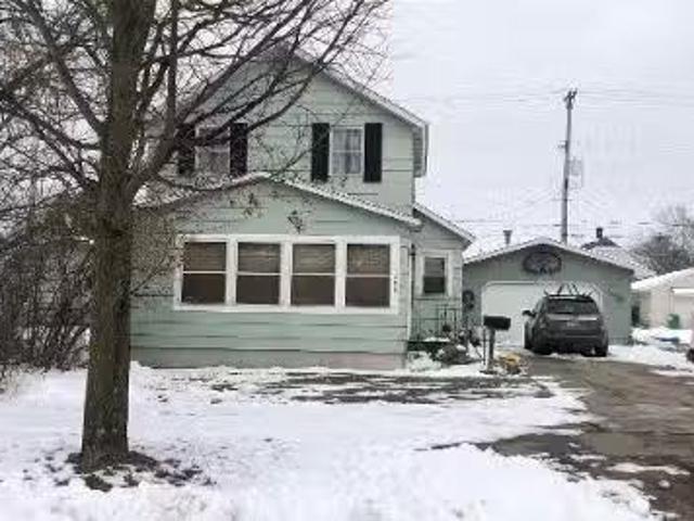 House for sale in Escanaba