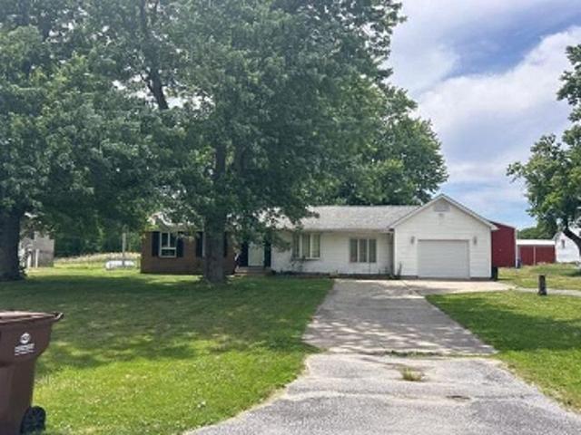 House for sale in Watseka, Illinois