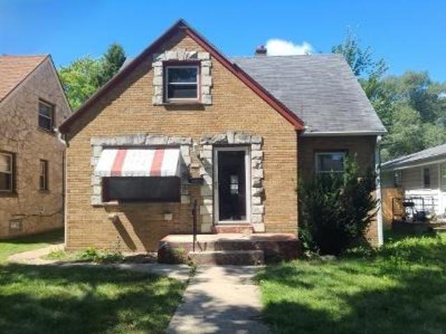 House for sale in Milwaukee, Wisconsin