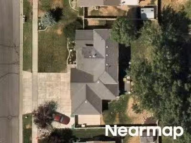 House for sale in Layton