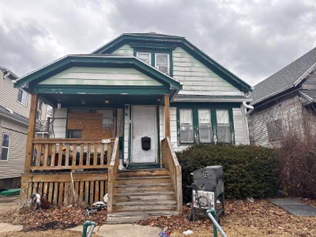 House for sale in Milwaukee, Wisconsin